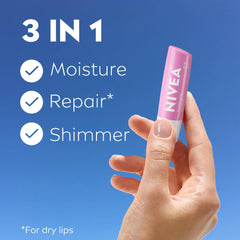 NIVEA Cuidado labial con aceites nutritivos para suavidad.