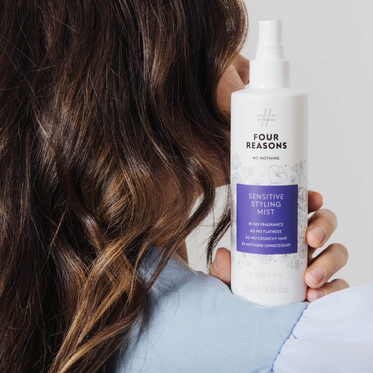 No Nothing Unscented Styling Mist delivers a smooth blowout with medium hold.