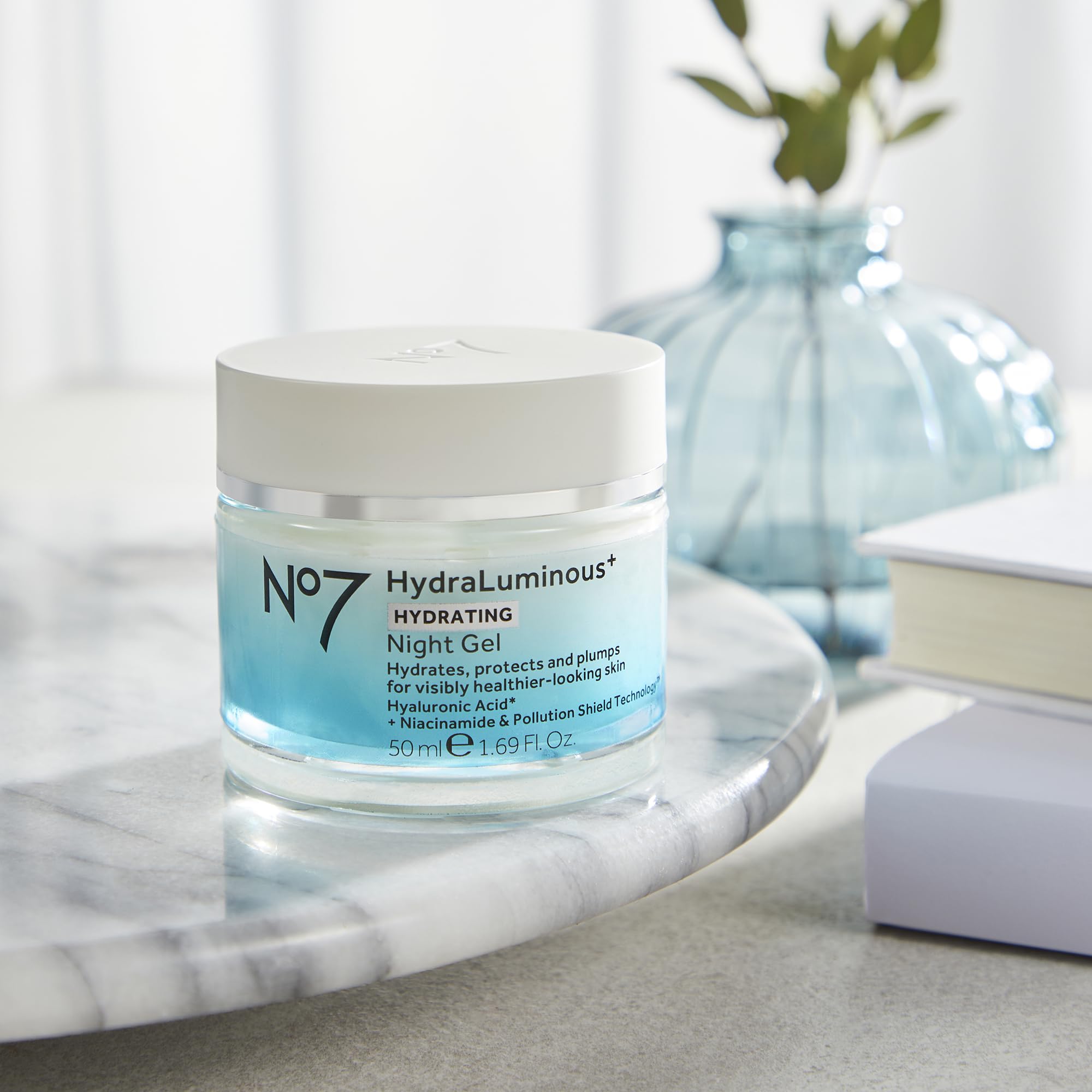 Resultados de consumo de No7 HydraLuminous+: piel más hidratada y saludable.