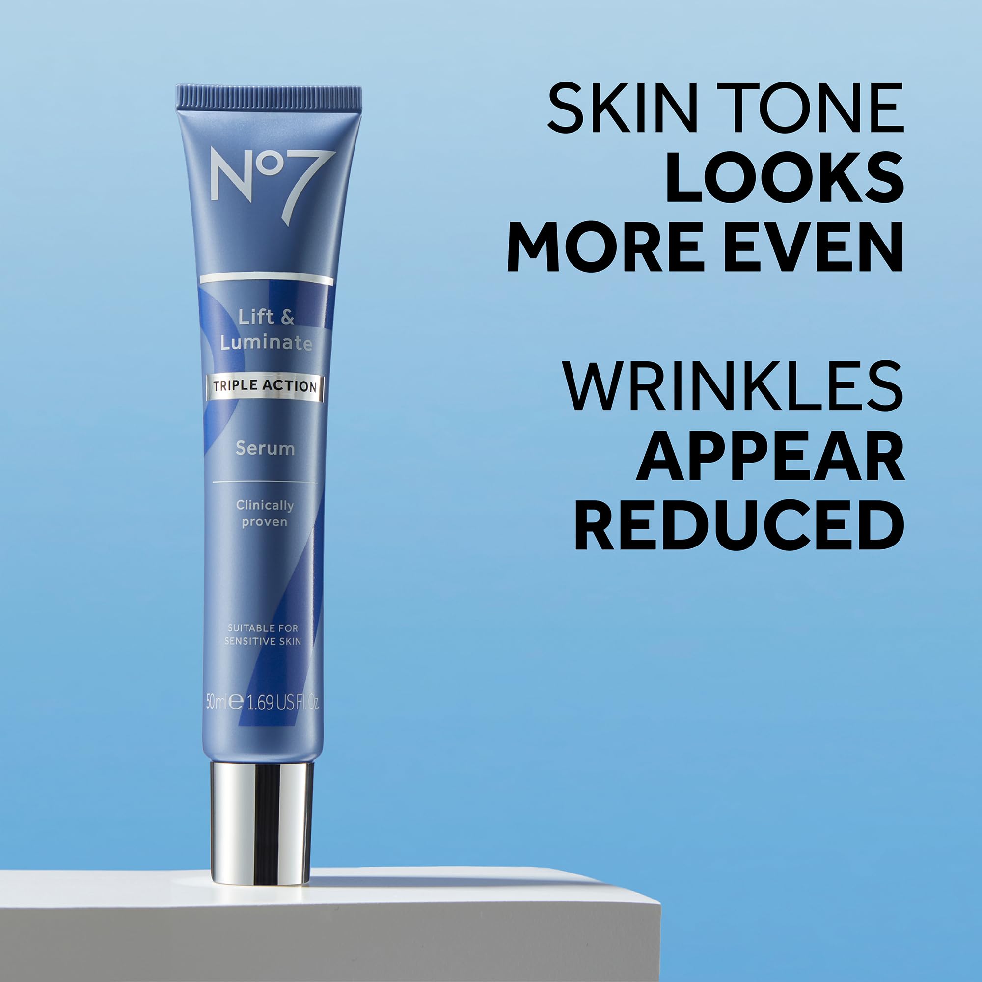 No7 Lift y Luminate serum con gotero para dosificación precisa.