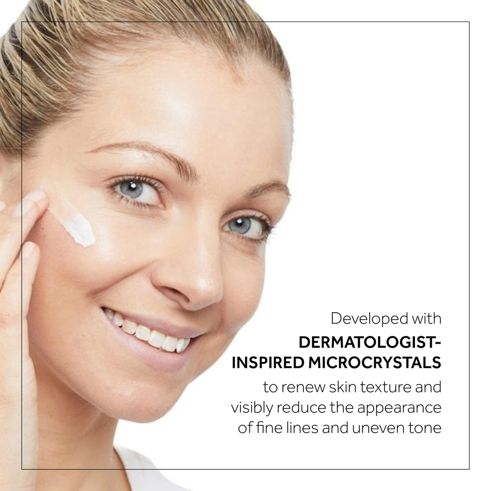 No7 Microdermabrasion Total Renewal: envase higiénico que facilita la rutina diaria.