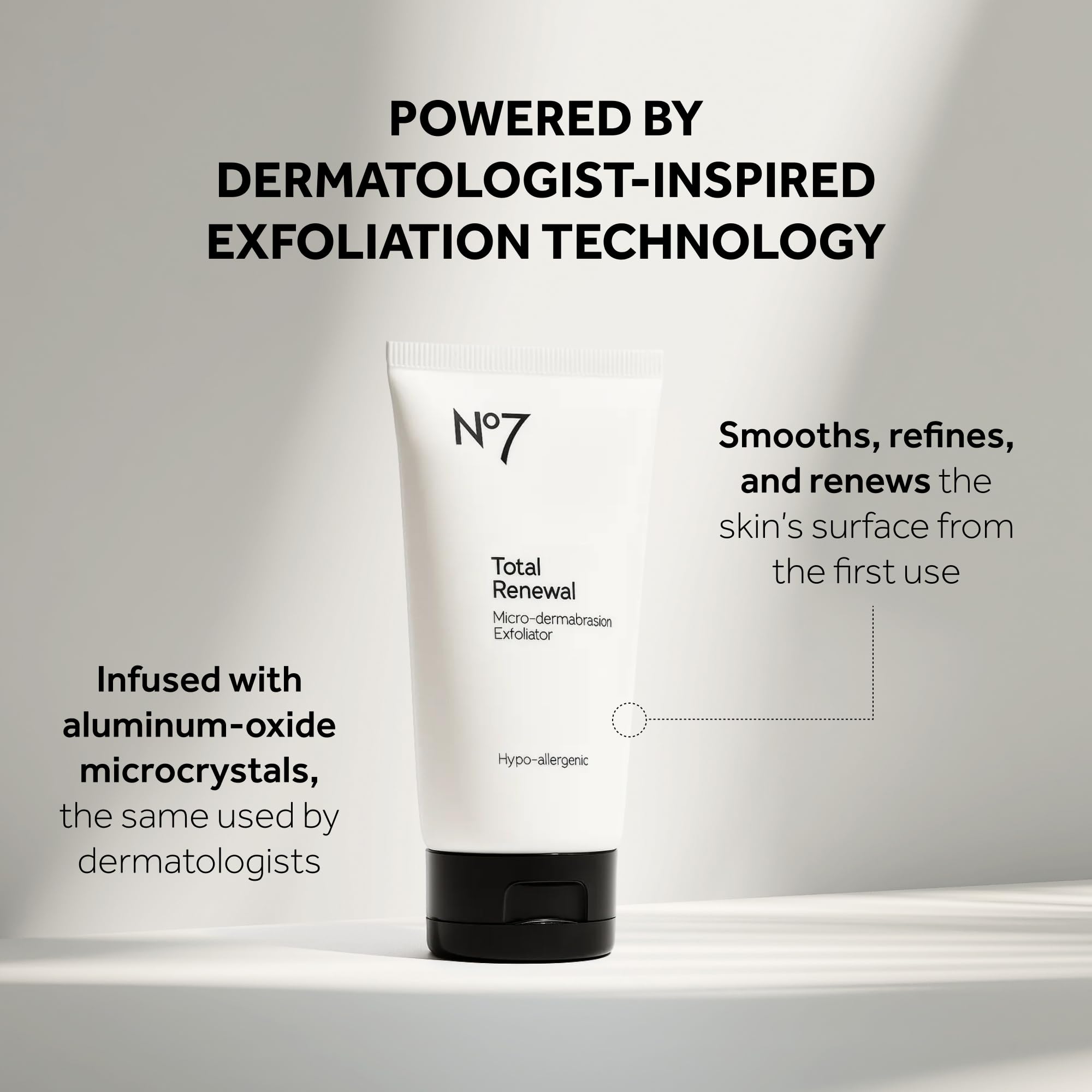No7 Microdermabrasion Total Renewal: textura fina para uso cómodo en piel sensible.