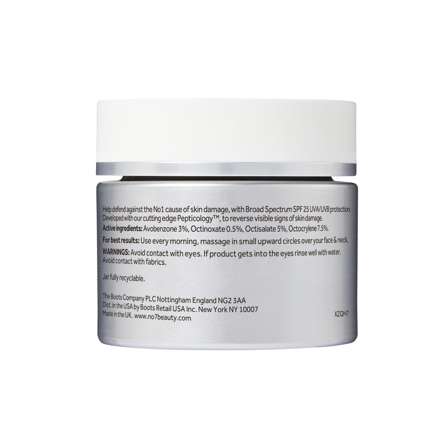 No7 peptide technology emblem on packaging highlighting advanced anti-aging science.