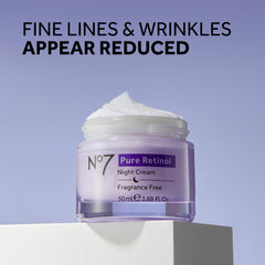 Textura suave de No7 Pure Retinol Night Cream para absorción rápida.