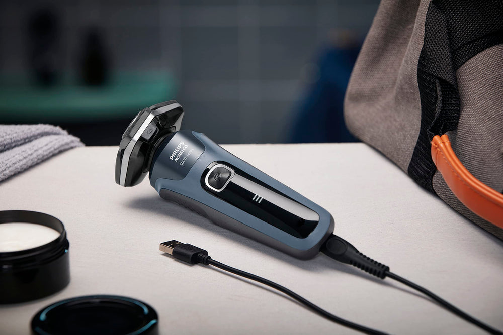 Norelco 5400 shaver cordless 60-minute runtime for longer sessions.