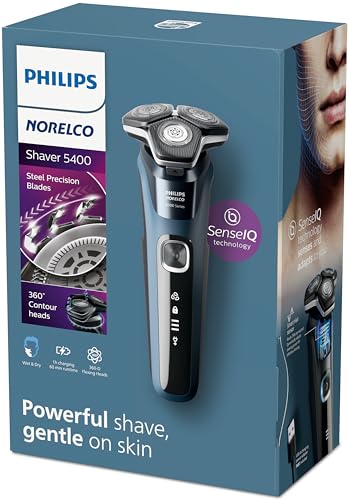 Norelco 5400 shaver ergonomic handle ensures comfortable grip.