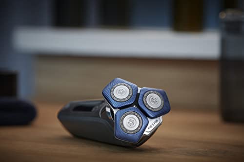 Norelco Shaver 7200 5-minute quick charge powers a full shave.