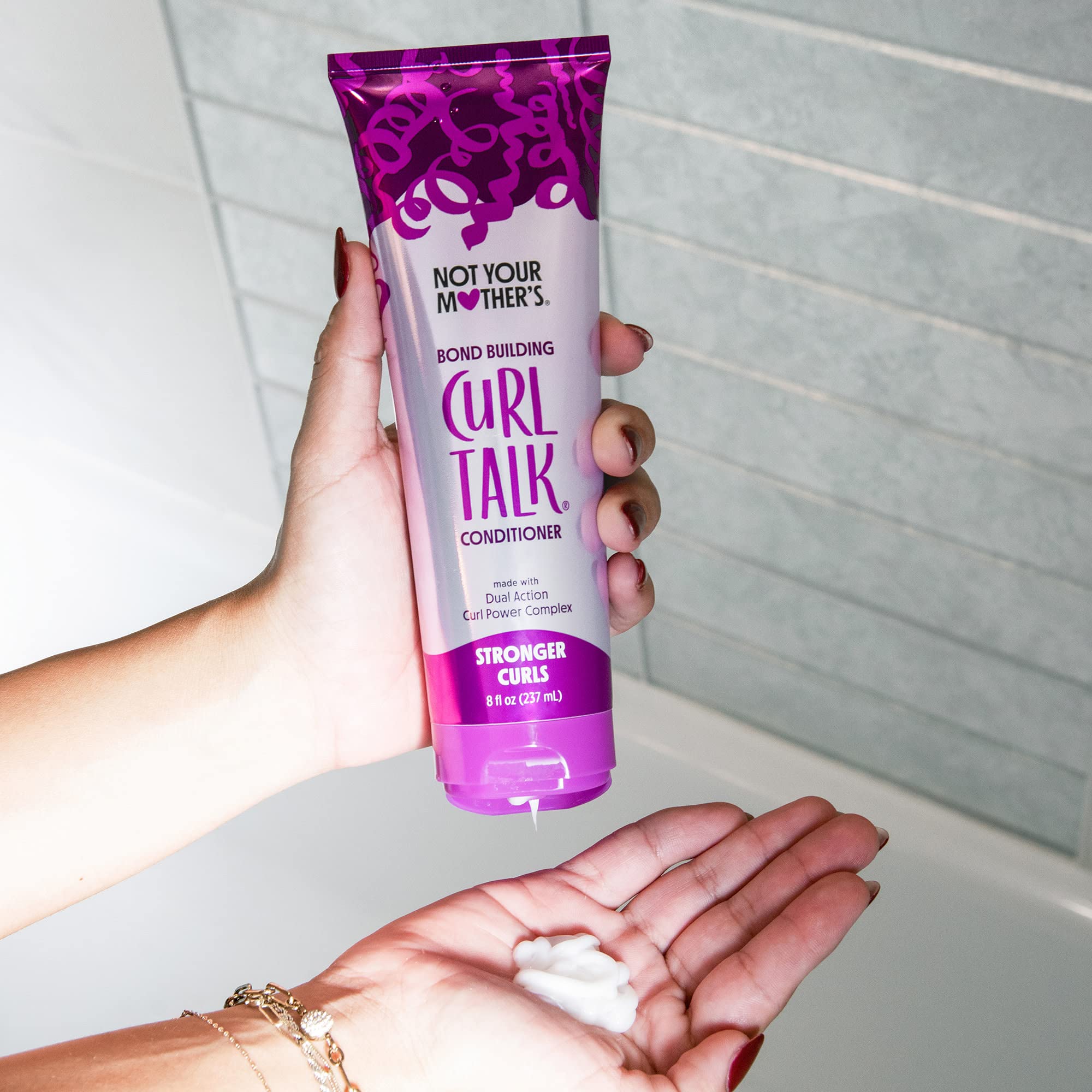 Not Your Mother's Curl Talk Citrus Jasmine aroma: fragancia cítrica que mejora la experiencia de lavado