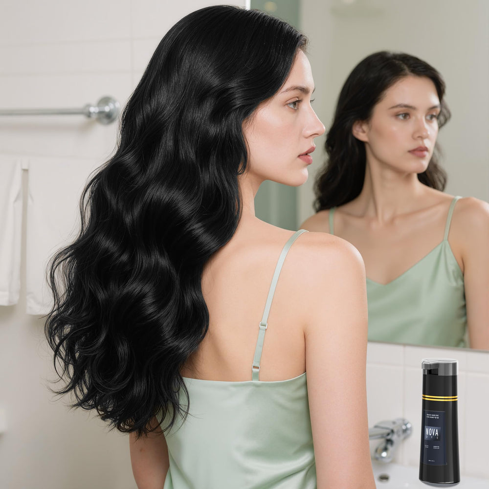 Nova DYE funciona como champú y acondicionador para cabello suave