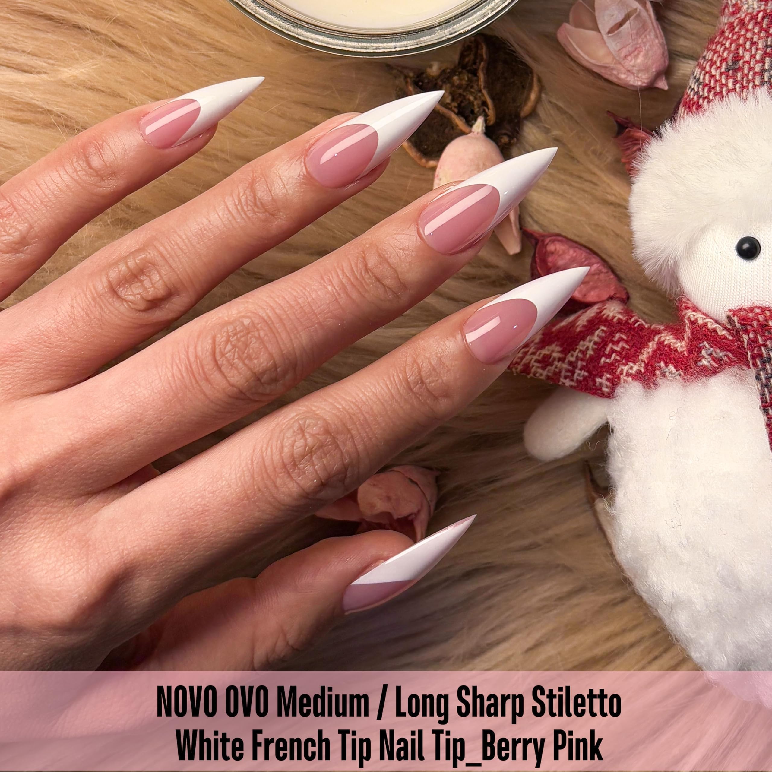 NOVO OVO stiletto thumb tip up to 31 mm for dramatic shapes.