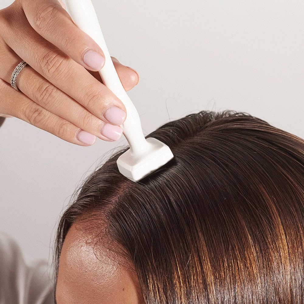 NSOSAUE Dermastamp portable ergonomic handle suited for on-the-go grooming.