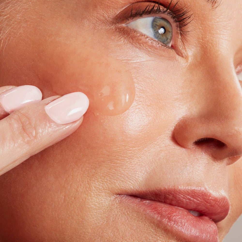 NuFACE Aqua Gel Activator IonPlex technology closeup boosts ionic conduction.