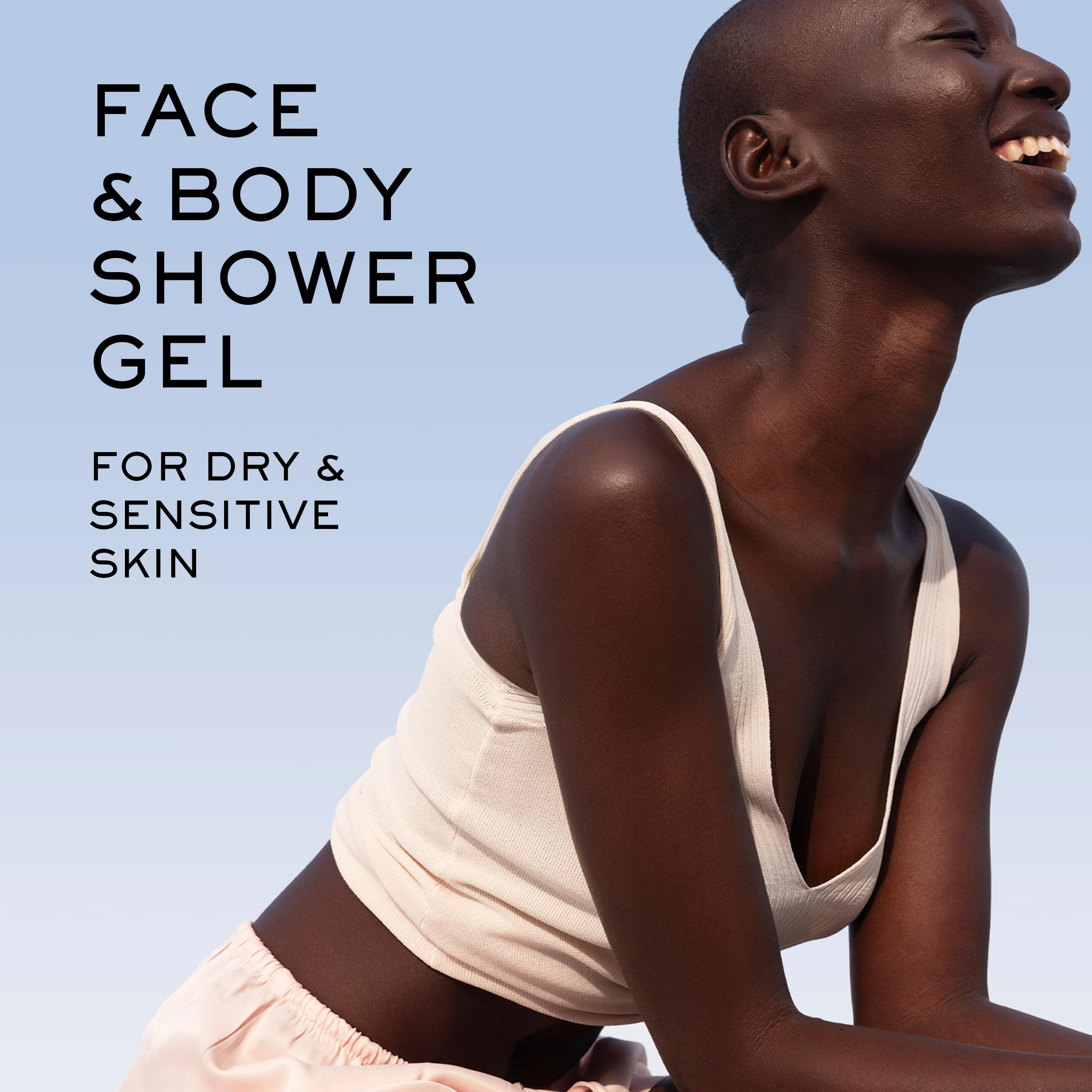 Creamy lather close-up from Nuxe Reve de Miel with rich foam.