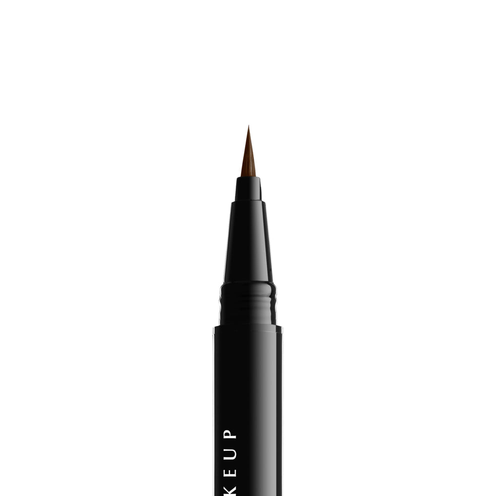 NYX Lift & Snatch, control preciso con trazos finos.