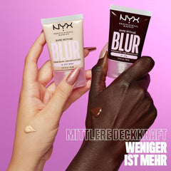 NYX Bare With Me Blur Tint Foundation textura ligera que no pesará en la piel.