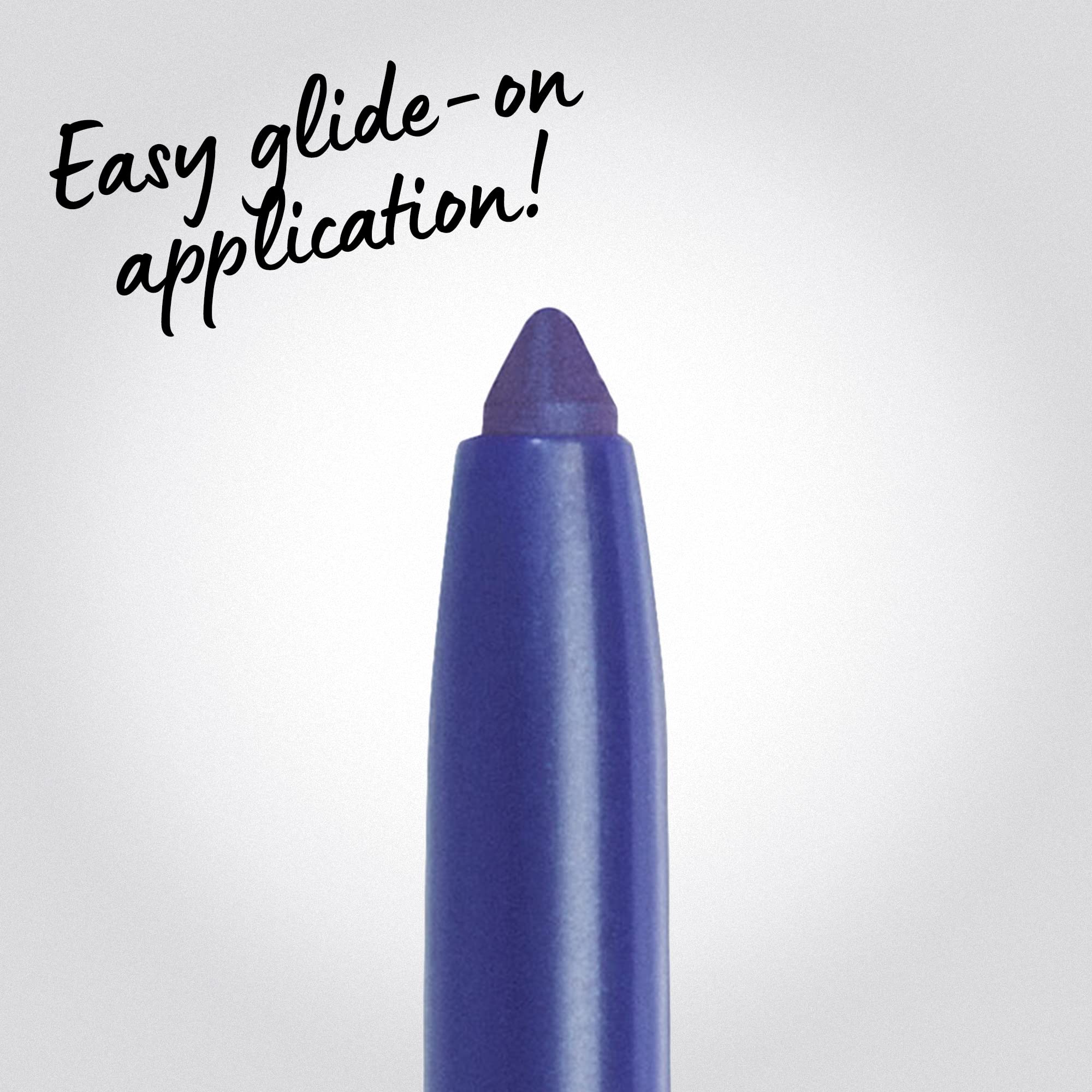 Delineado preciso con NYX morado, pigmento vibrante para looks icónicos.