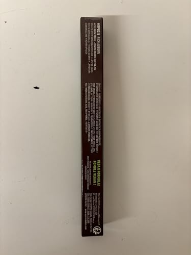 Punta ultra fina del NYX Micro Brow Pencil para trazos realistas.