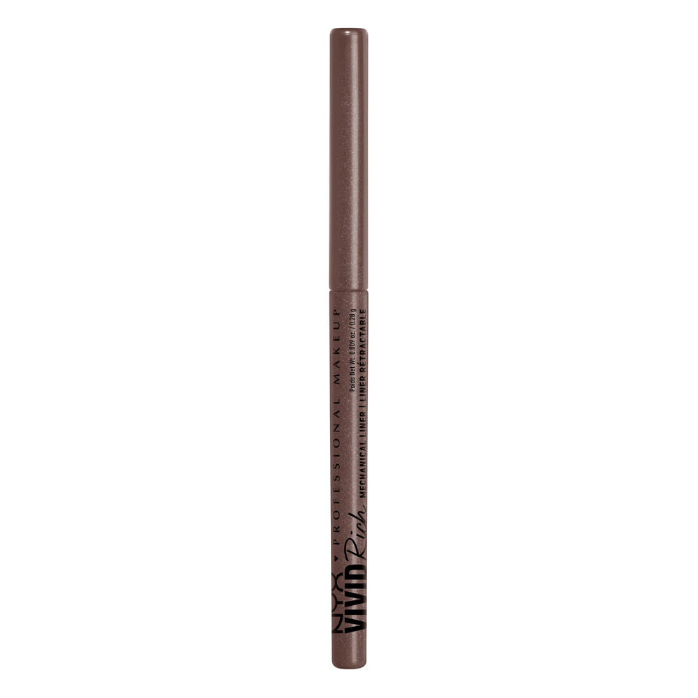 Monochrome eye makeup using Under the Moonstone shade for drama