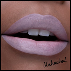 Textura mate suave de Lip Lingerie XXL en primer plano.