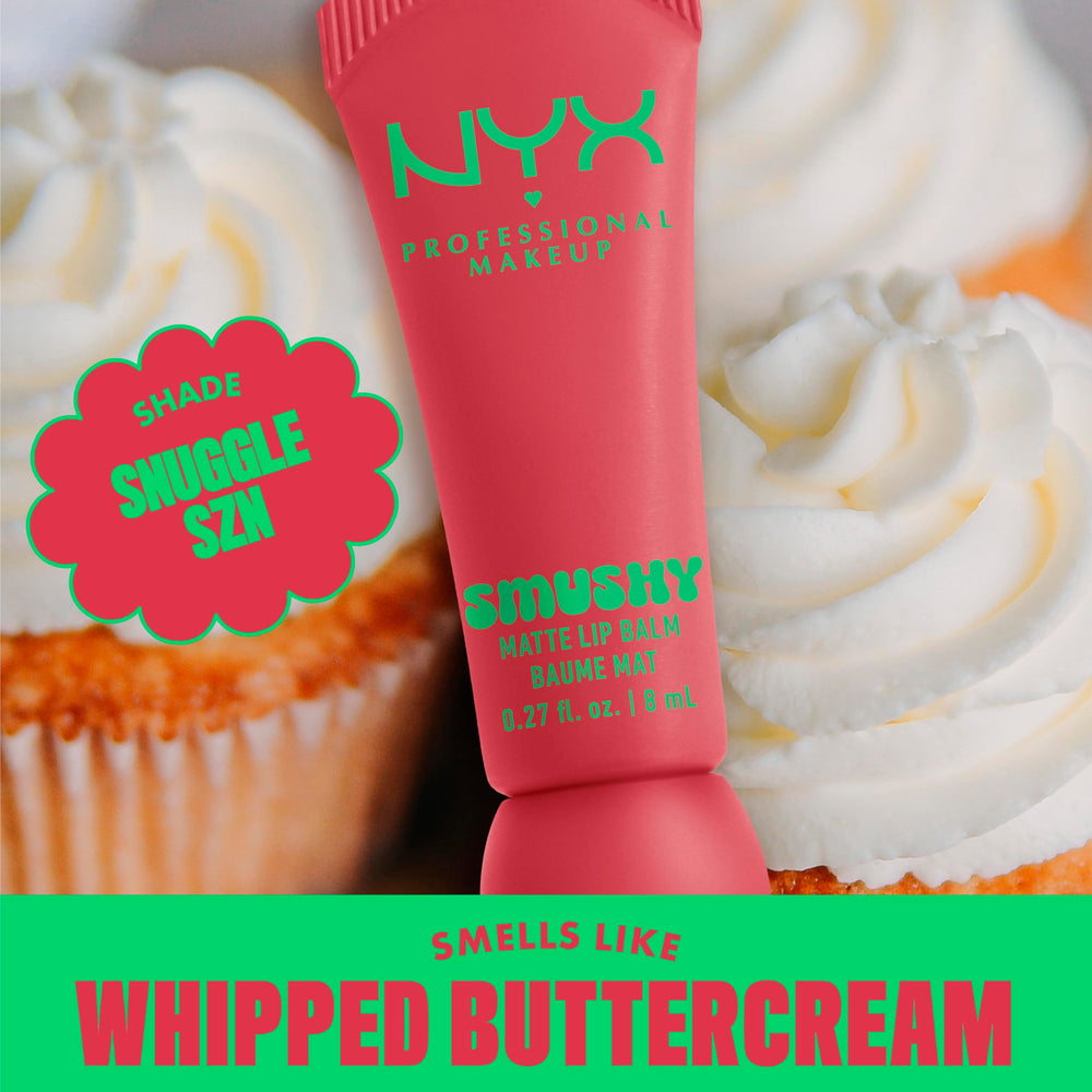 Cobertura difuminada de NYX Smushy Matte Lip Balm para looks naturales.