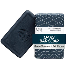 Jabón Oars + Alps barra exfoliante azul carbón: limpia poros y exfolia suavemente
