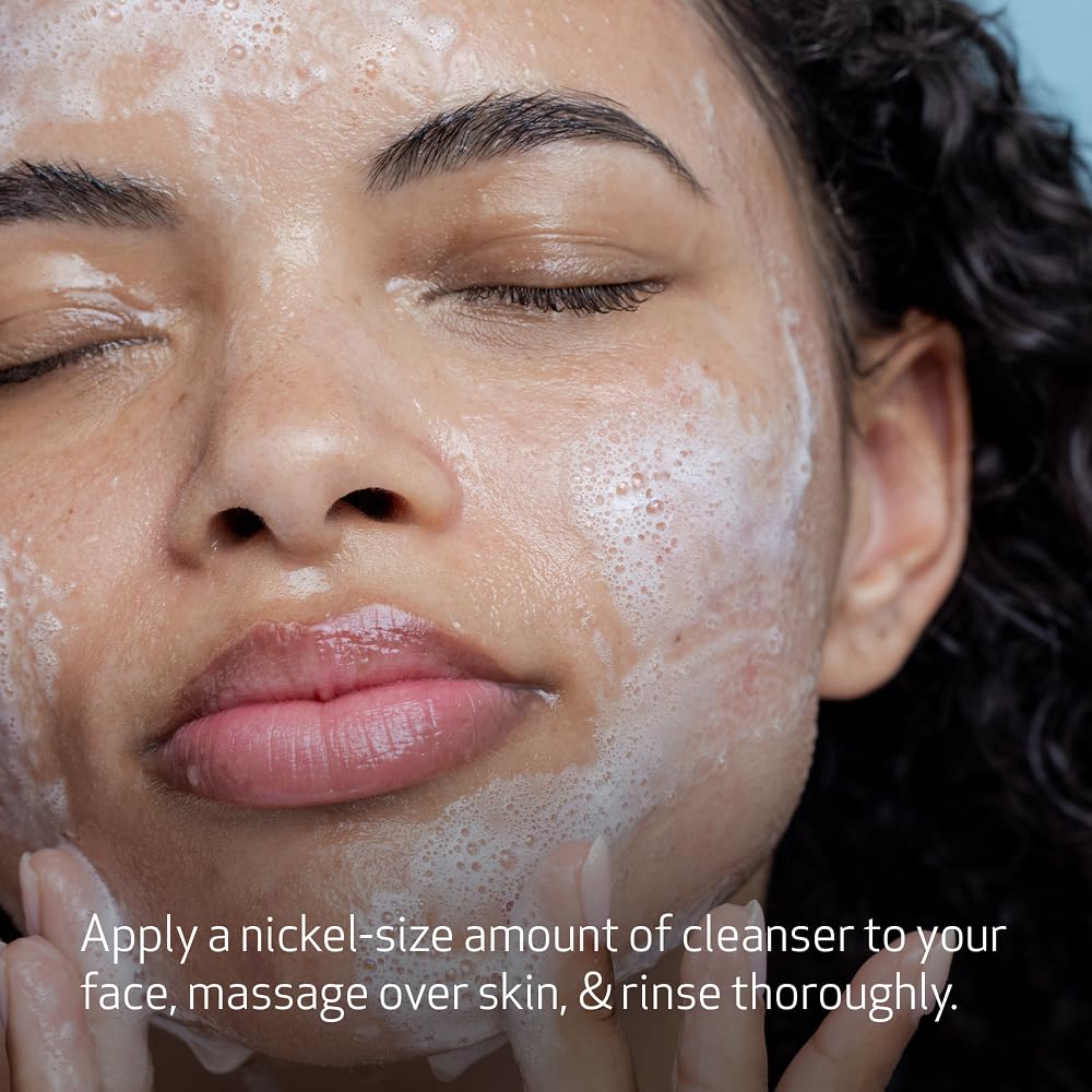 Dermatologist-tested badge reinforces trusted skincare recommendations.