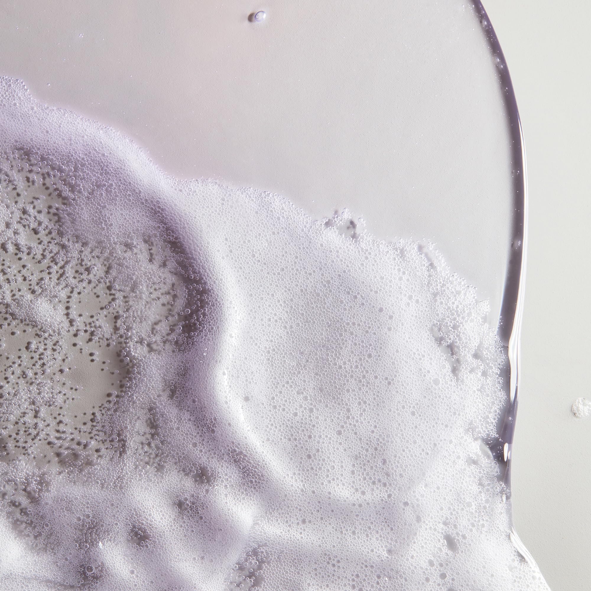 Oily skin focus highlights oil control and pore refinement.
