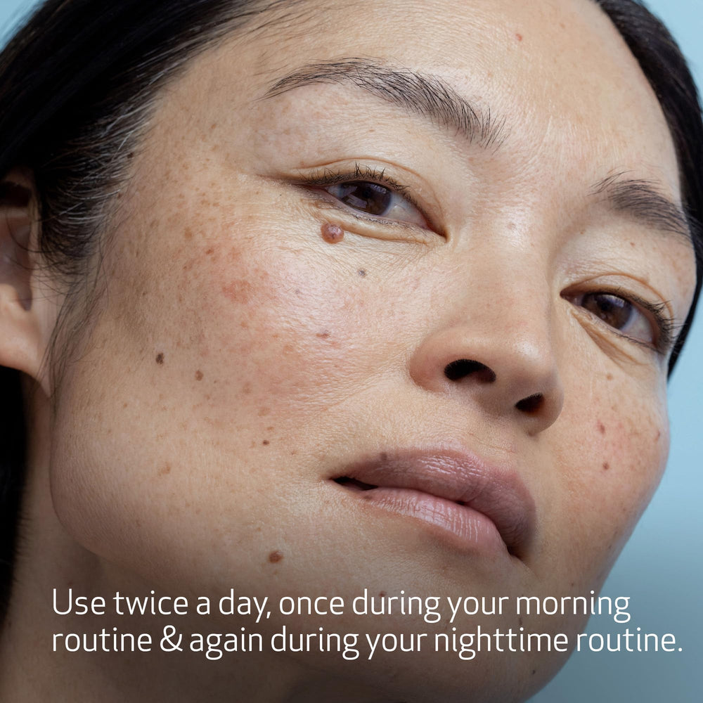 Obagi Nu-Derm Clear Fx texture swatch demonstrates smooth, non-greasy finish