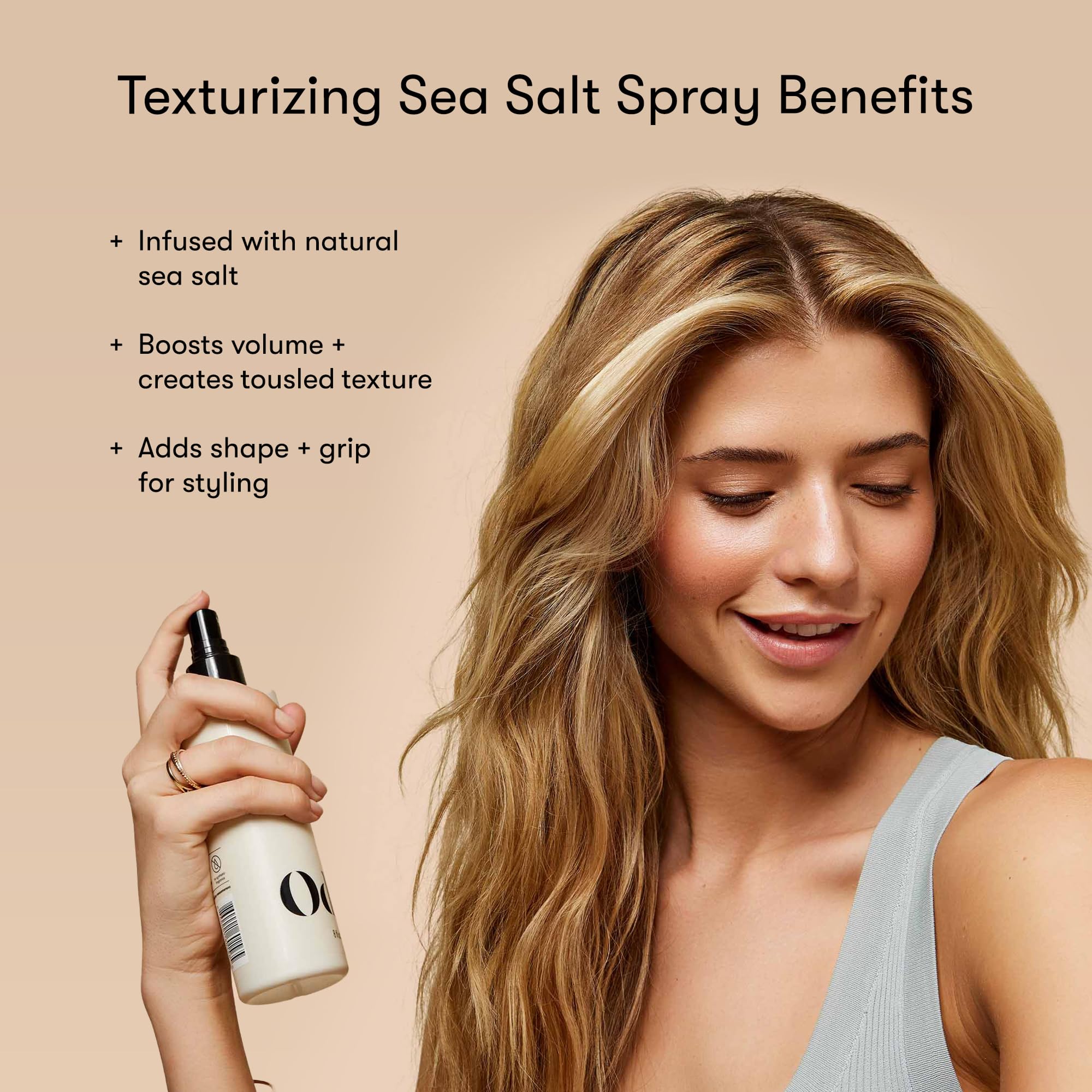 Odele aerosol texto de sal marina muestra aplicación en el cabello