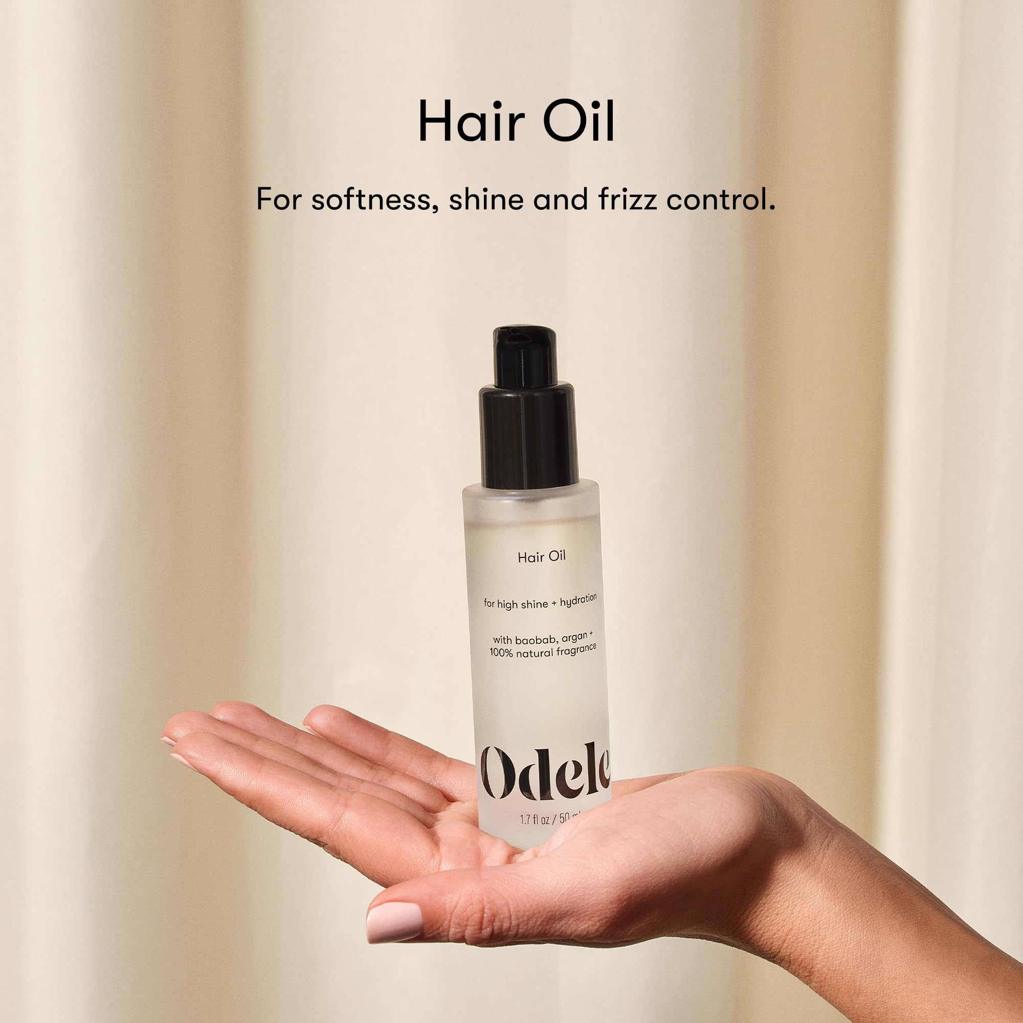 Odele aceite capilar hidrata profundamente, dejando el cabello ligero.