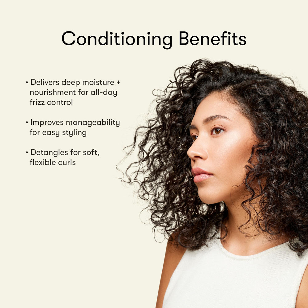 Odele Leave-In Conditioner on frizzy hair demonstrating control and smoothness