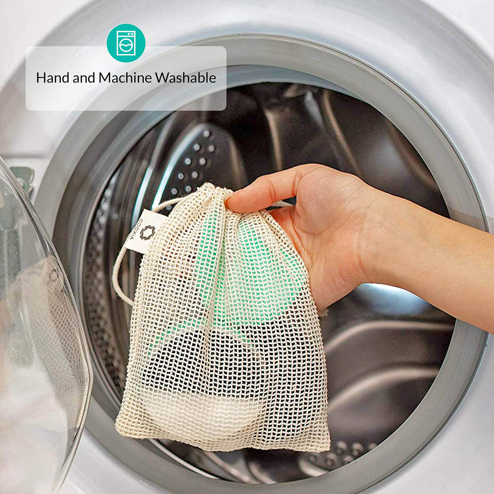 ODOXIA washable laundry bag keeps pads organized during laundry