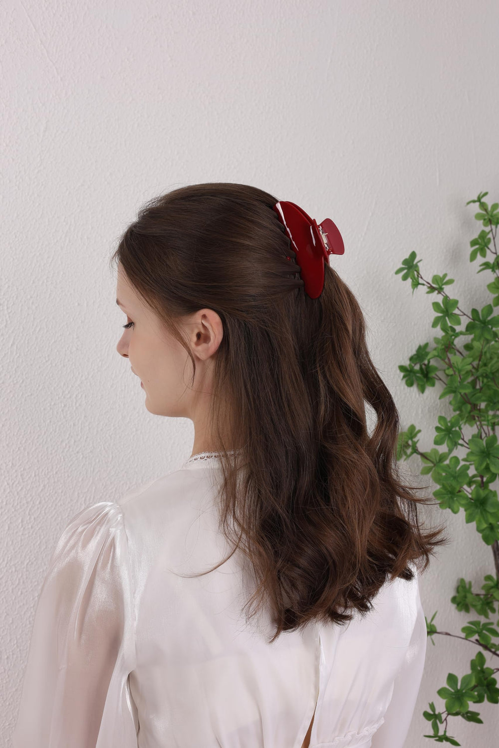 OideGuiing clip-garra diseño rojo añade color y estilo para uso diario.