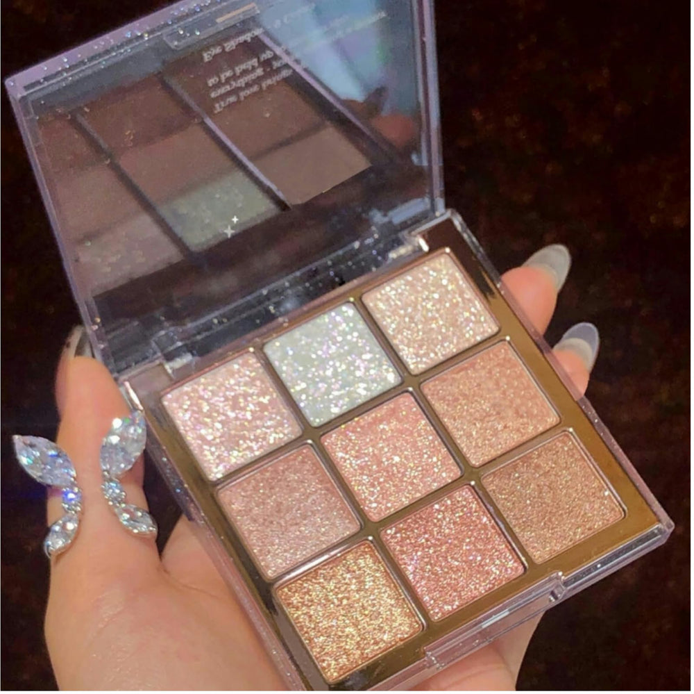 Okerker Estuche elegante mantiene sombras protegidas y fáciles de transportar.