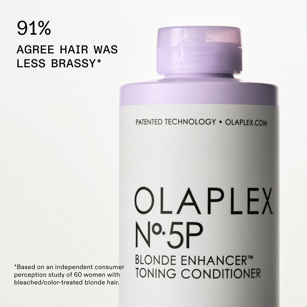 Olaplex No.5P purple-toning conditioner swirl indicating hydration.