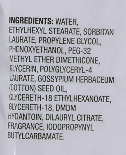Olay Cleanse Makeup Remover Wipes rose water daily use travel-friendly pack.