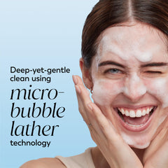 Olay Cleansing Melts Gentle pads humedecidos: activación con agua para limpieza rápida.