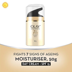Olay Total Effects 7 en 1: protección UVA/UVB con SPF 15 durante el día.