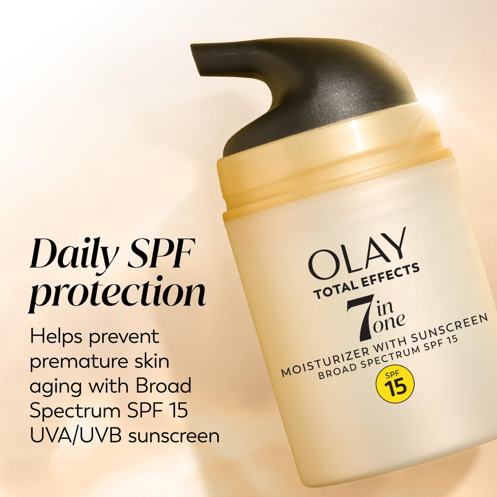 OLAY Total Effects fragrance-free cream jar highlighting fragrance-free, oil-free feel