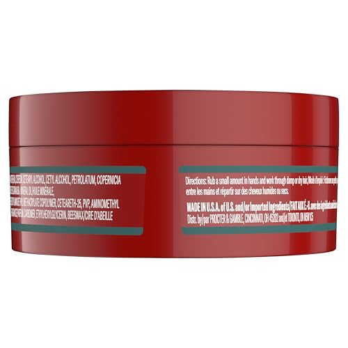 Fijación duradera con Old Spice No-Poof Paste para cabello controlado.