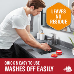 Old Spice Stay-In-Place, pasta de peinado aroma-coco-madera, sensacion vigorizante para empezar el dia.