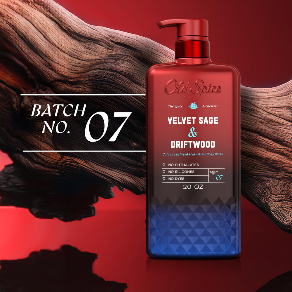 Old Spice Spice Alchemist Velvet Sage Driftwood dispensador fácil de usar.