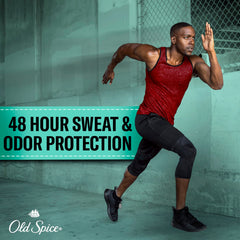 Old Spice Sweat Defense aroma limón-lima para sensación fresca todo el día.