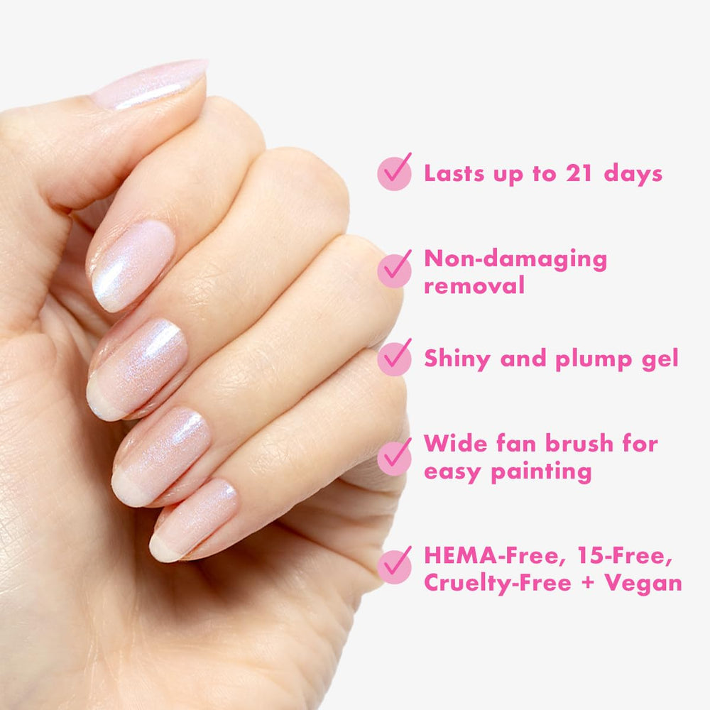 Capa fina de Olive & June Gel Polish para color uniforme y brillo intenso.