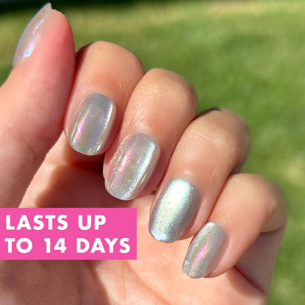Olive & June Instant Mani: 42 uñas con diseño natural para un look auténtico.