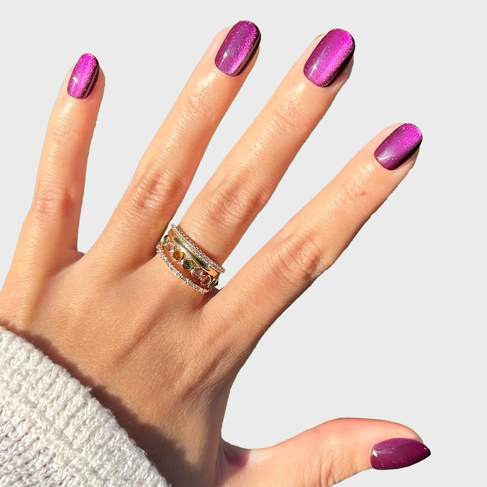 Olive & June Instant Mani kit completo para uñas con aspecto natural.