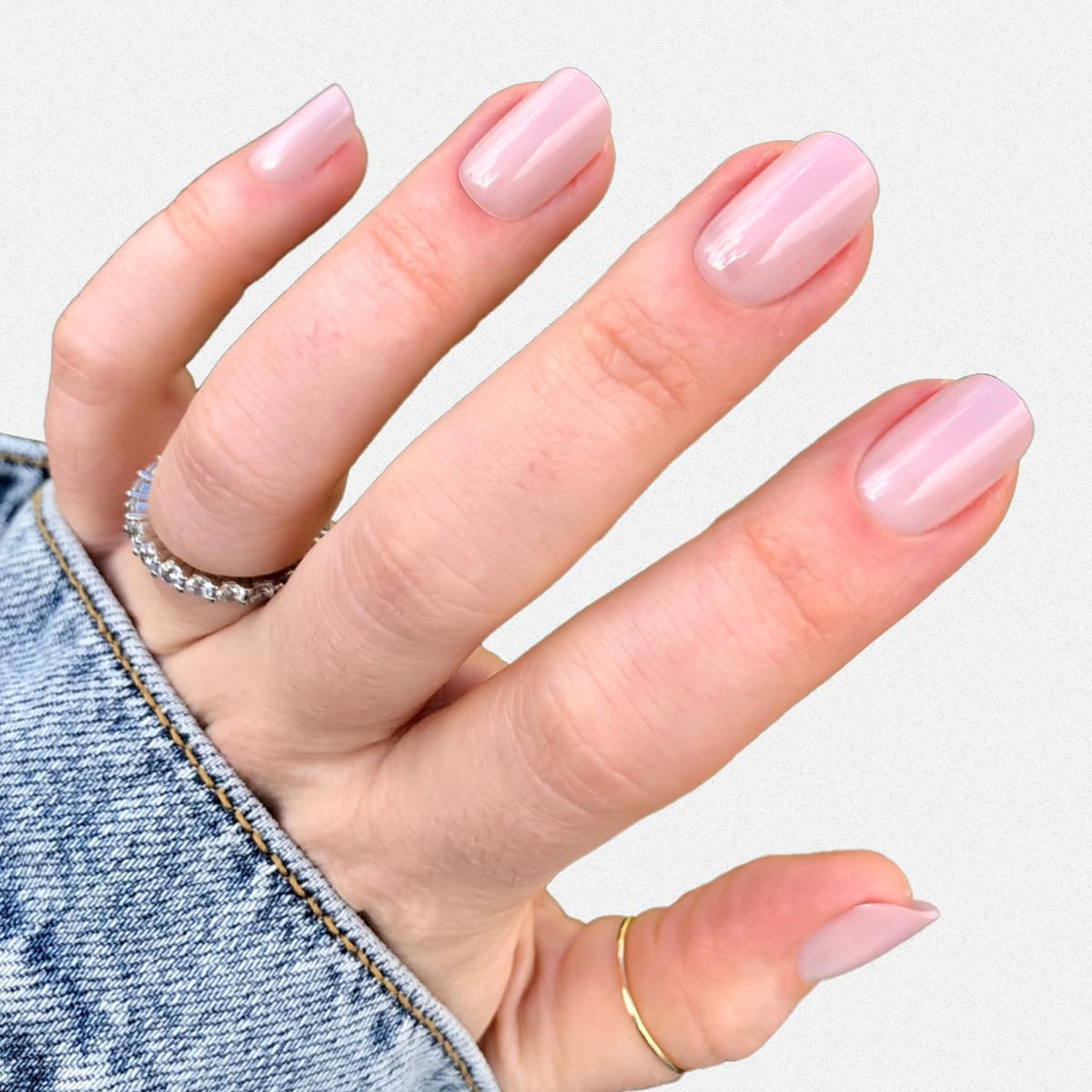 Olive and June Minimalist Instant Mani nails pack for a salon-quality home manicure.
