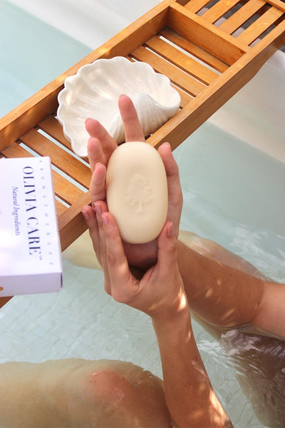 Olivia Care Jabon Mandarina Regalo textura cremosa, espuma suave para piel sensible