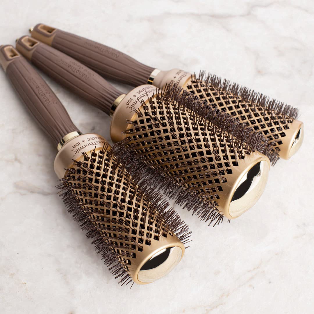 Olivia Garden ceramic-ionic-technology enhances shine and reduces frizz.