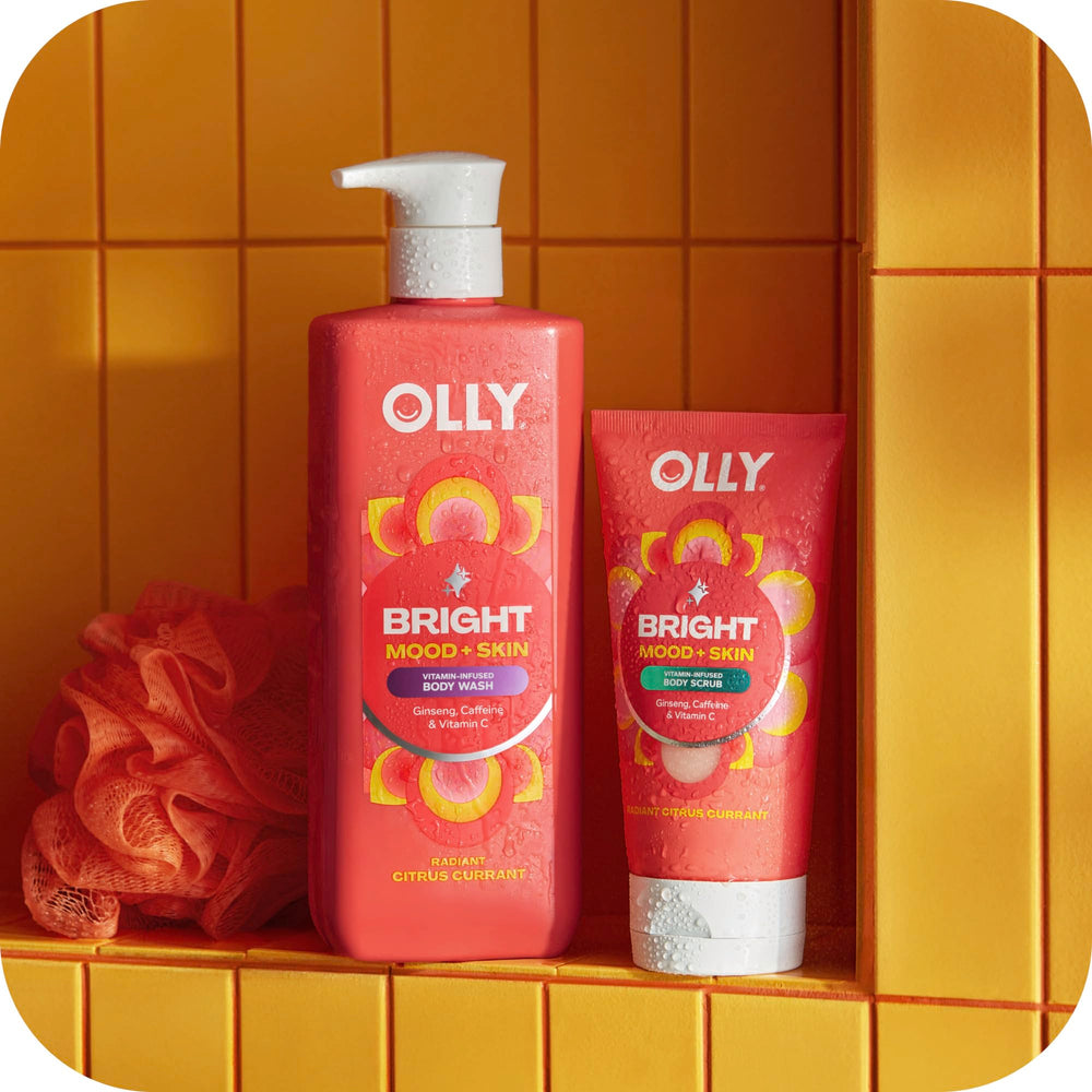 OLLY Bright Scrub exfoliacion suave que ilumina sin irritacion